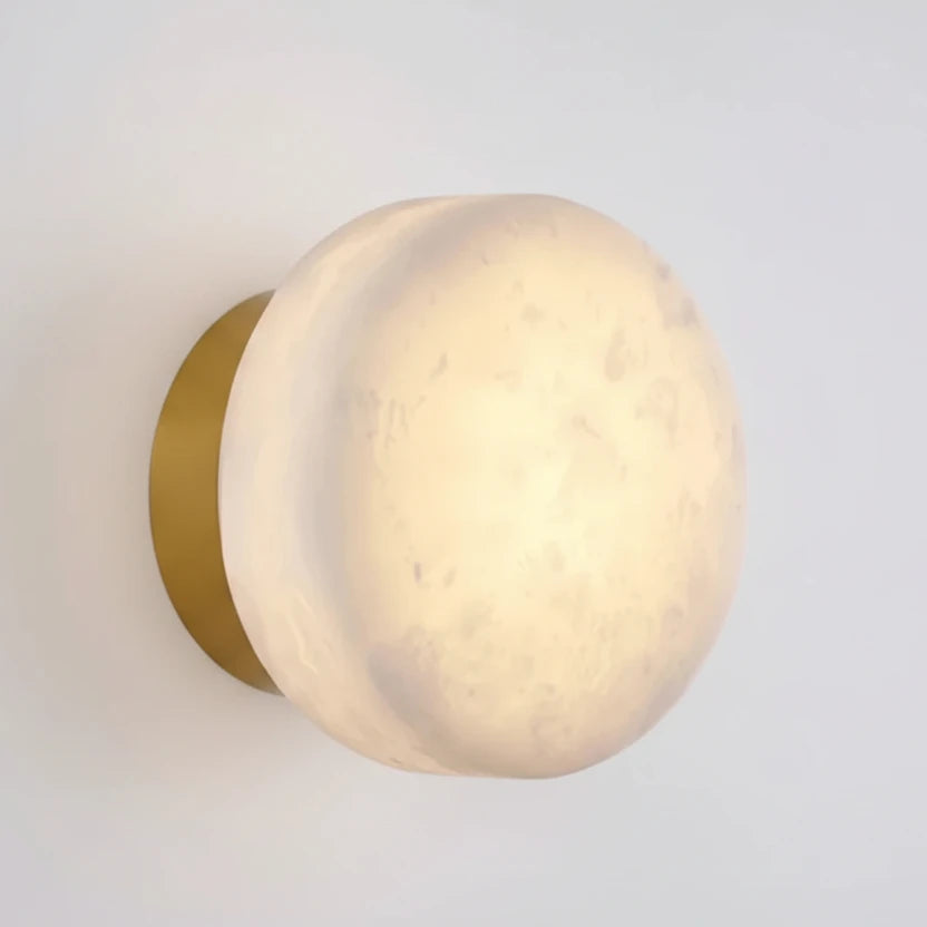 Kelvi Minimalist Round Alabaster Wall Sconce - Lumovique